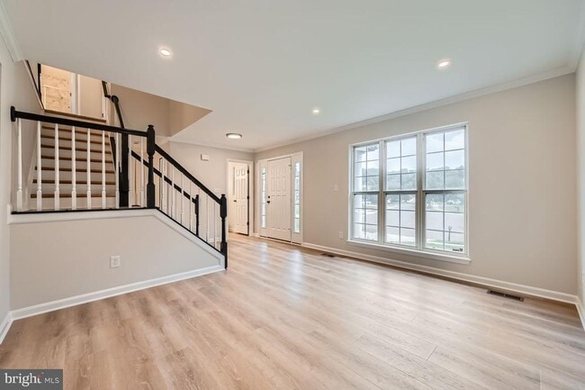 Building Photo - 701 Rosefield Ct