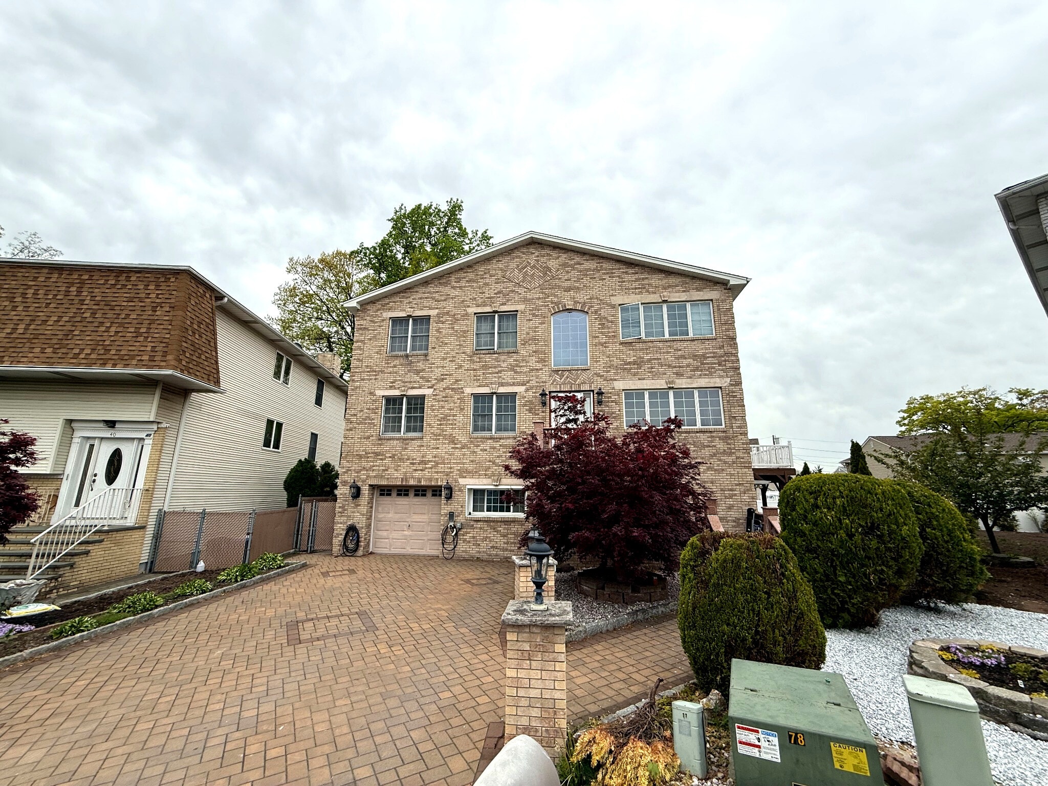 Building Photo - 44 Willow Wood Ct