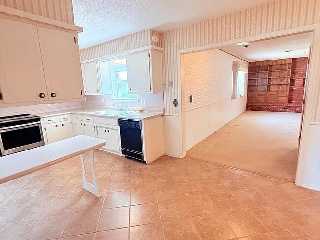 Building Photo - 7708 S Miller Blvd