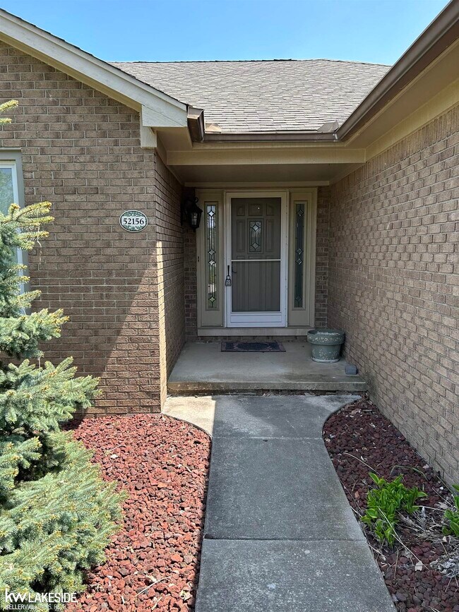 Building Photo - 52156 Antler Dr