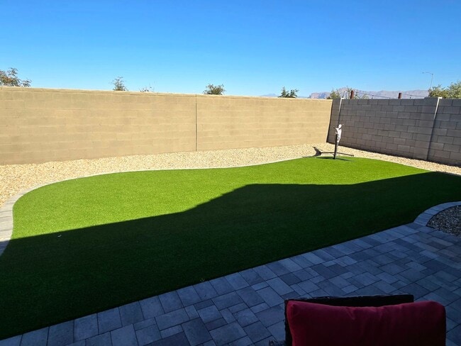 Building Photo - 3-bedroom home In Superstition Vistas, just 2 years new