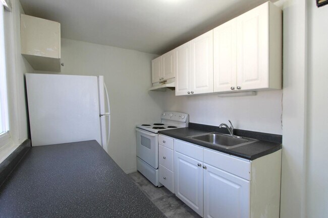 Building Photo - 6711 S Pleasant Pl