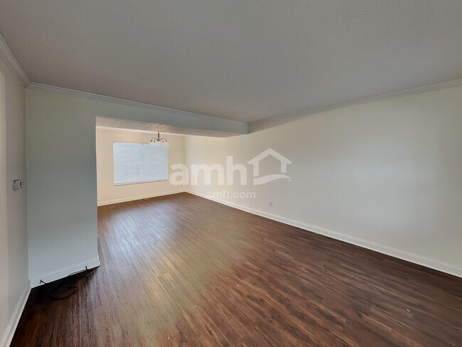 Building Photo - 328 Prairie Run Dr