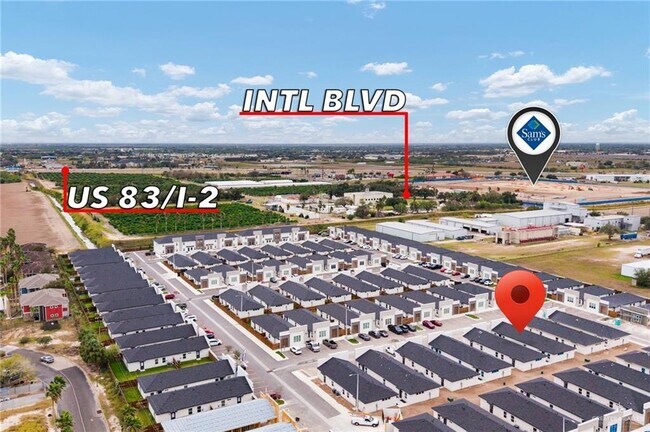 Building Photo - 3600 Valeria Ln