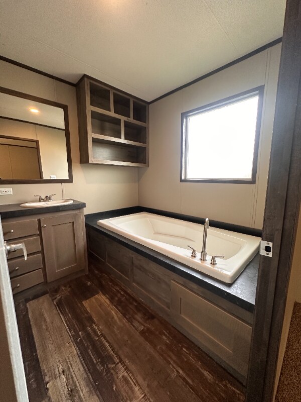 Building Photo - 3200 S Highland Park Dr