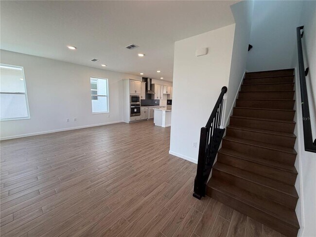 Building Photo - 17334 Beachgrass Aly