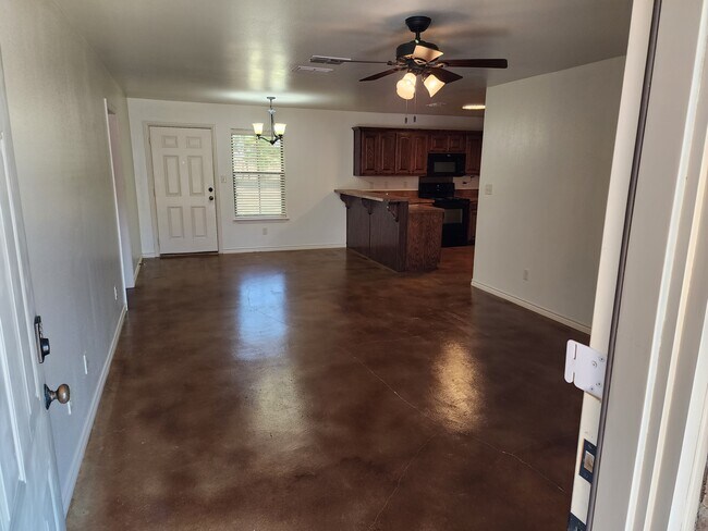 Building Photo - 13372 Country Meadow Ln
