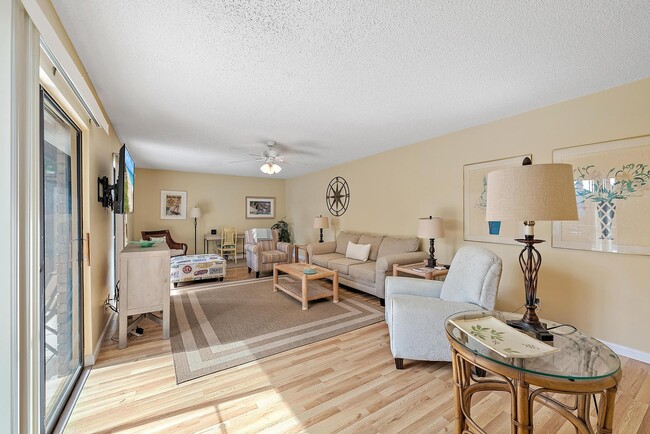 Building Photo - 1420 Ocean Way