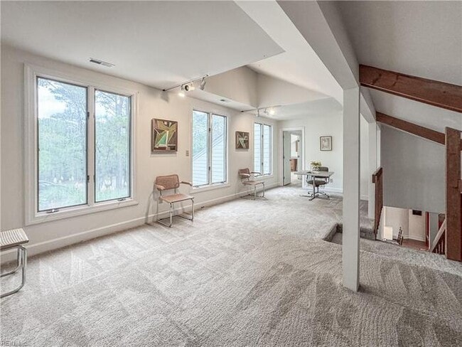 Building Photo - WATERFRONT 5 BEDROOM/4 BATH IN VIRGINIA BEACH! READY FOR RENT!!