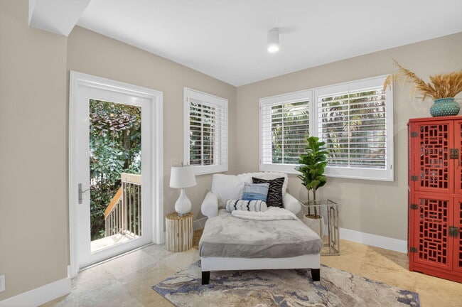 Building Photo - 122 Andrews Ave