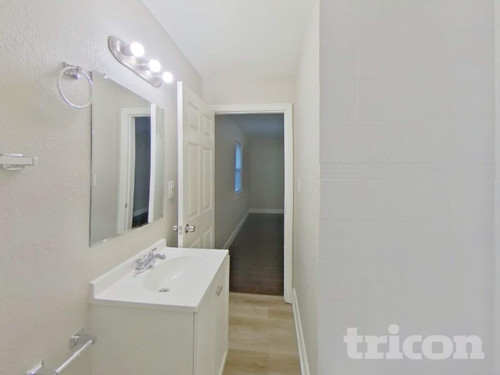 Building Photo - 1724 Logie Ave