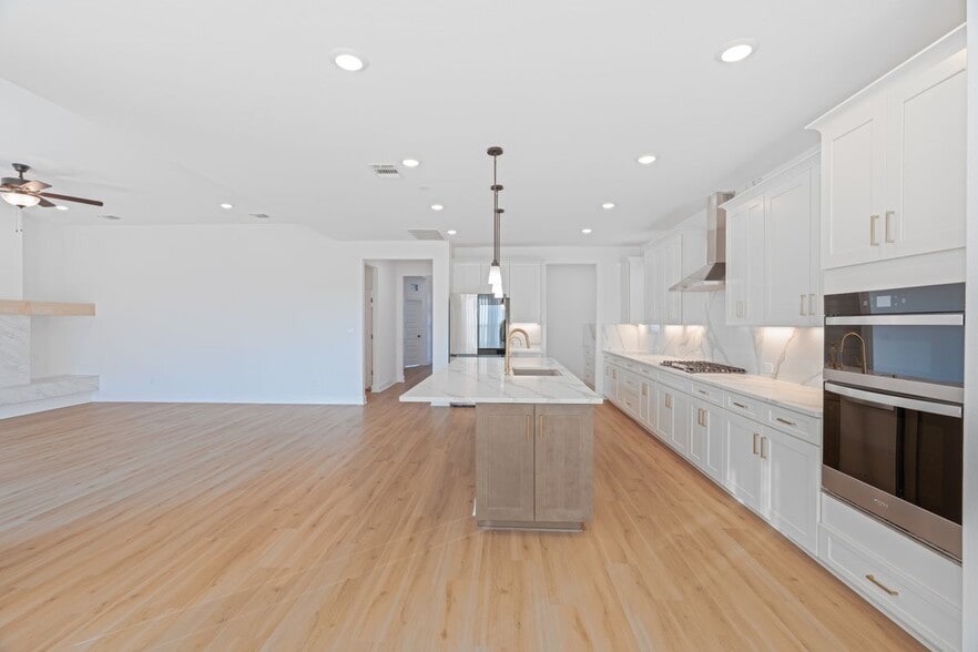 Building Photo - 2924 Zuni Pass