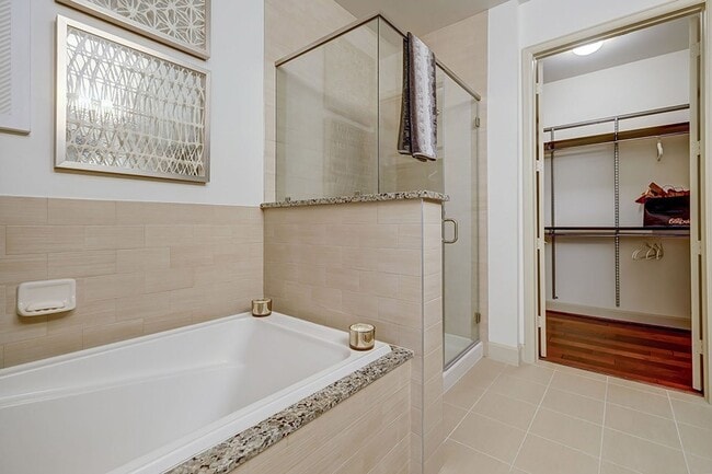 Building Photo - 2801 Waterwall Dr