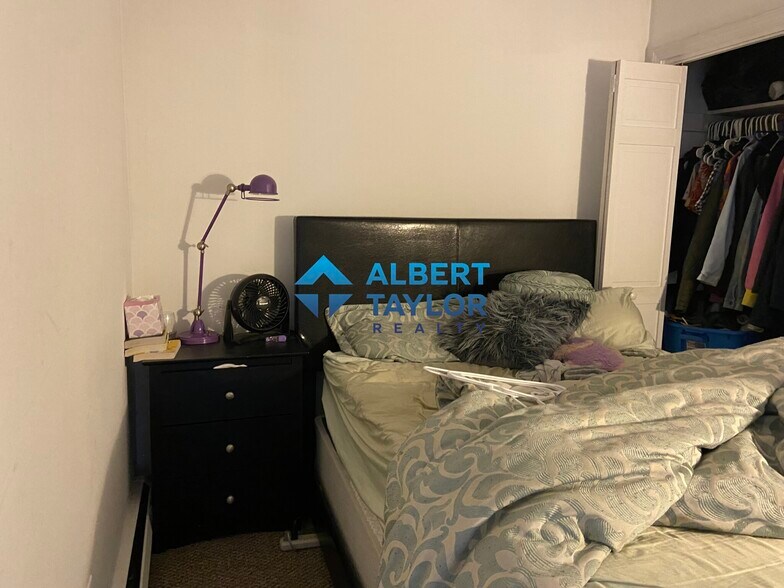 Building Photo - 22 Saint Cyprians Pl