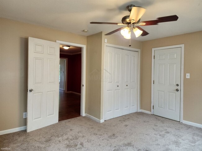Building Photo - 3 br, 3.5 bath House - 25857 Westfield