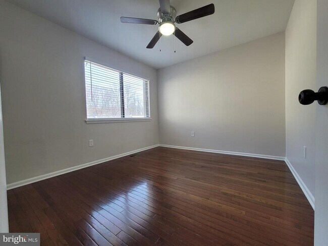 Building Photo - 5674 Oak Tanager Ct