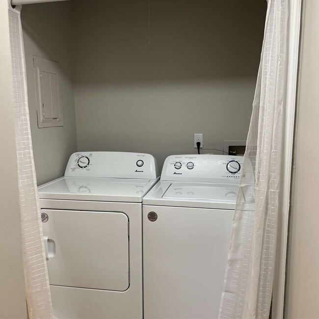 Building Photo - WELCOME TO COTTON HOPE HHI