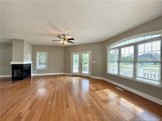 Building Photo - 108 Canyon Ct
