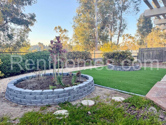 Building Photo - 11895 Handrich Dr