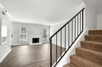 Building Photo - Reserve at Westwood