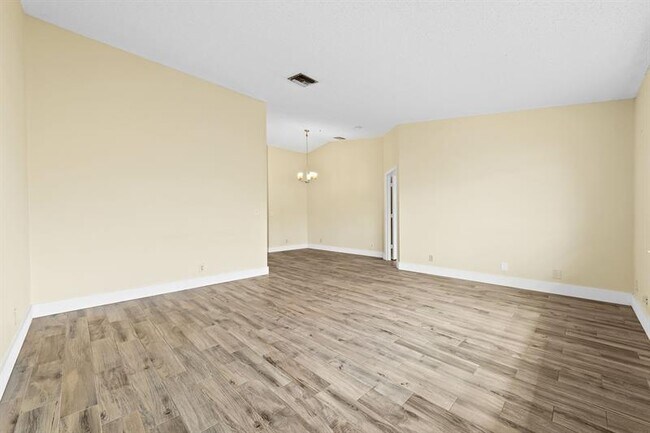Building Photo - 2983 NW 92nd Ave