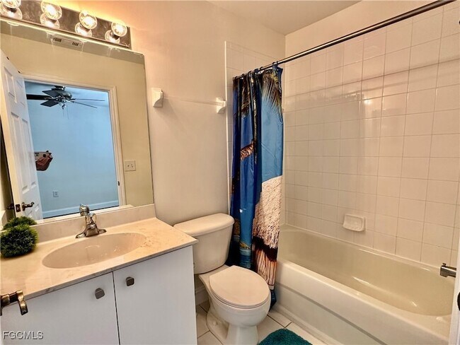Building Photo - 3627 Pine Oak Cir