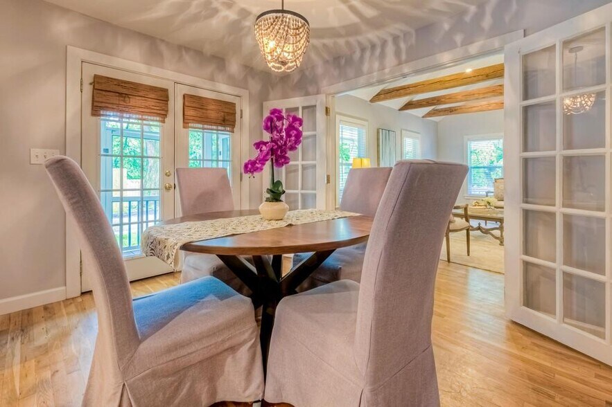 Dedicated dining room - 408 Woodland Shores Rd