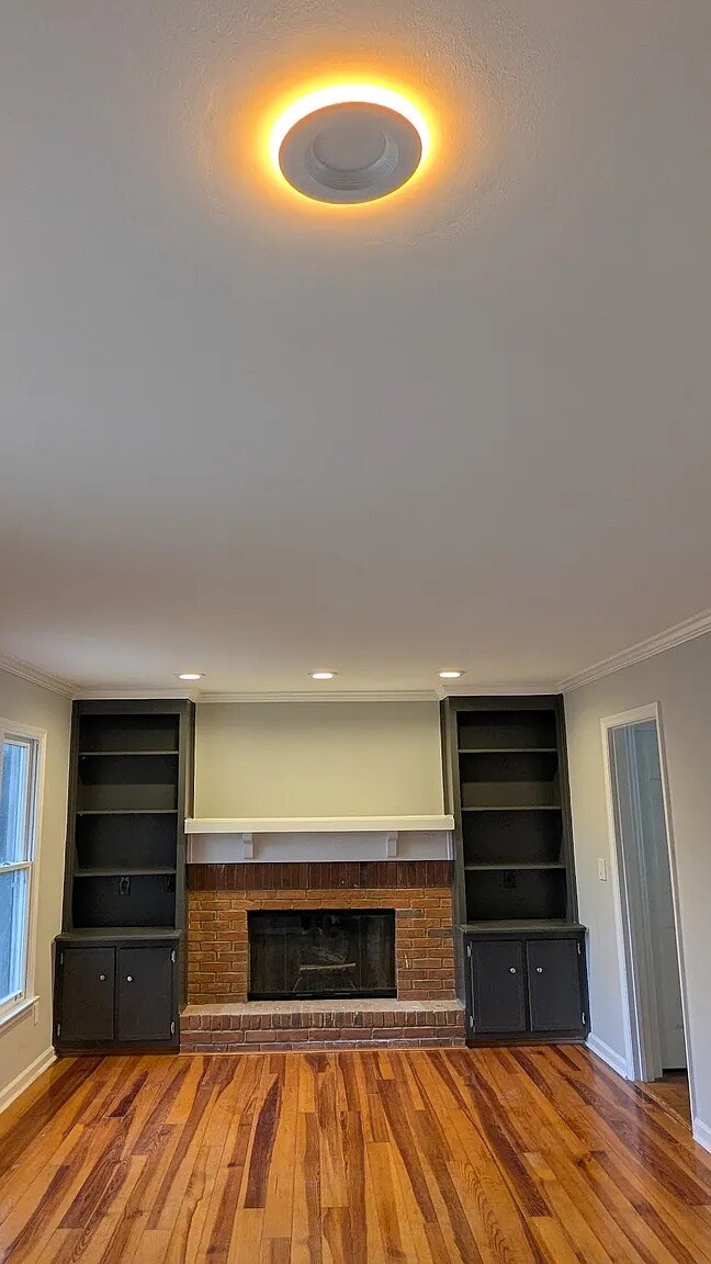 Building Photo - Room in Townhome on Cooper Lake Dr SE