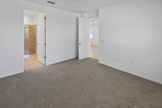 Building Photo - ANNUAL RENTAL AVAILABLE FOR ASAP MOVE-IN!!