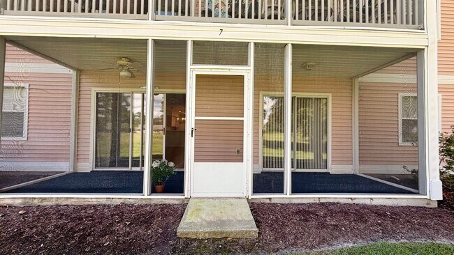 Building Photo - 619 Waterway Village Blvd