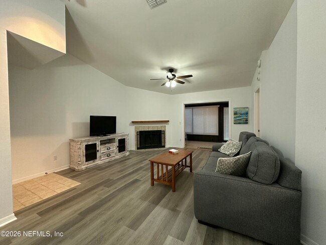 Building Photo - 3110 Sea Hawk Dr