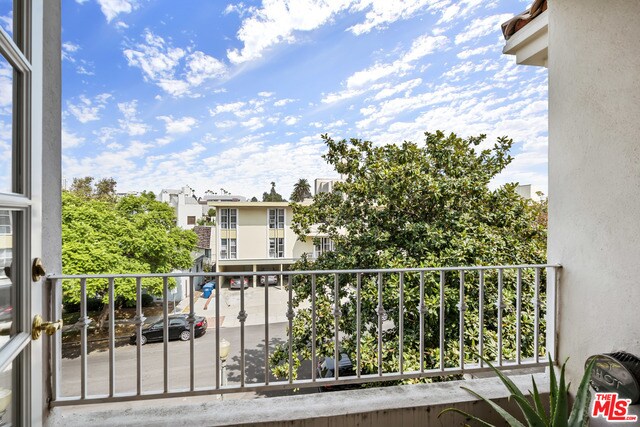 Building Photo - 1725 Glendon Ave