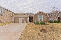 Building Photo - 2301 Scarlet Ln