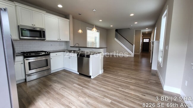Primary Photo - Modern 3 BD | 2.5 BA Craftsman Style Home ...