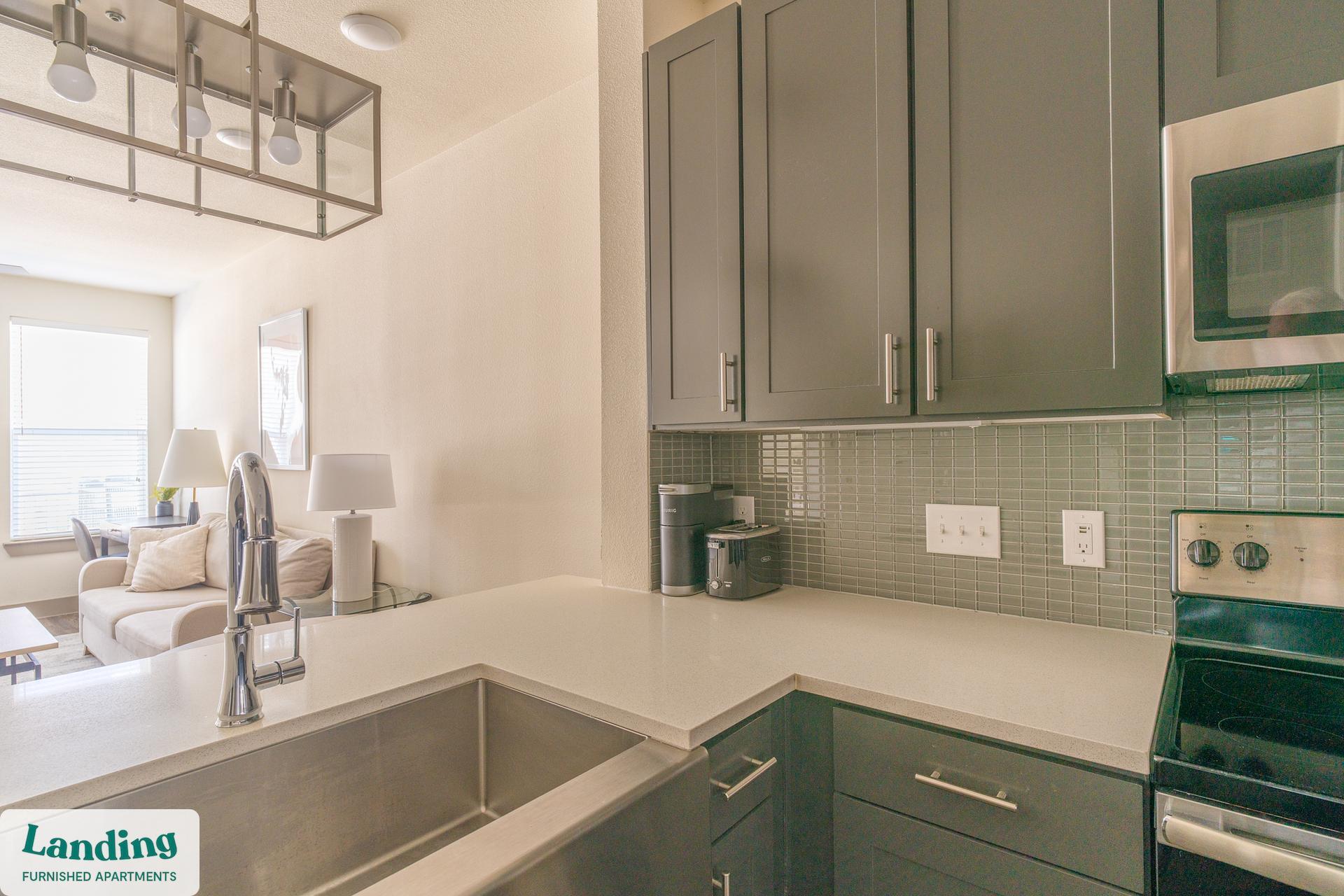 Building Photo - 300 Enclave Dr