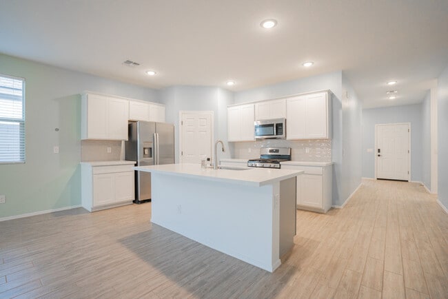 Building Photo - 46870 W Cansados Rd