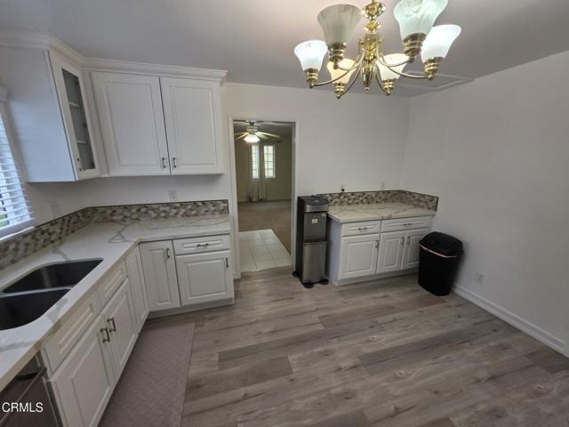 Building Photo - 3154 Del Vina St