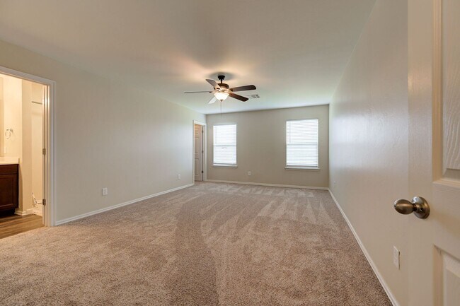 Building Photo - Stunning 3-Bedroom Home in Beautiful Piedmont Community!