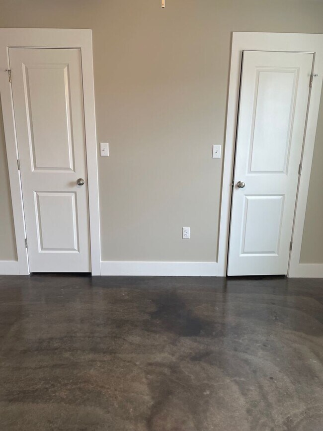 Building Photo - 4509 Sweetspier Cv