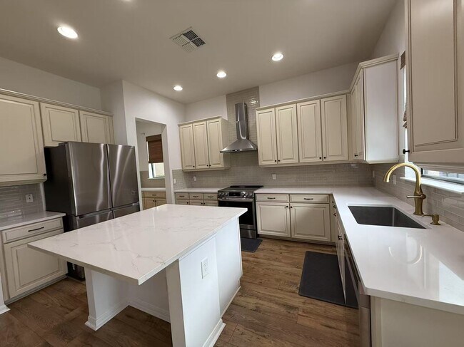 Building Photo - 1581 Canopy Pasture Dr