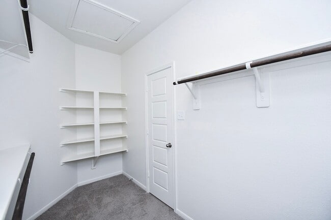 Building Photo - 1417 Sundown Gln Ln