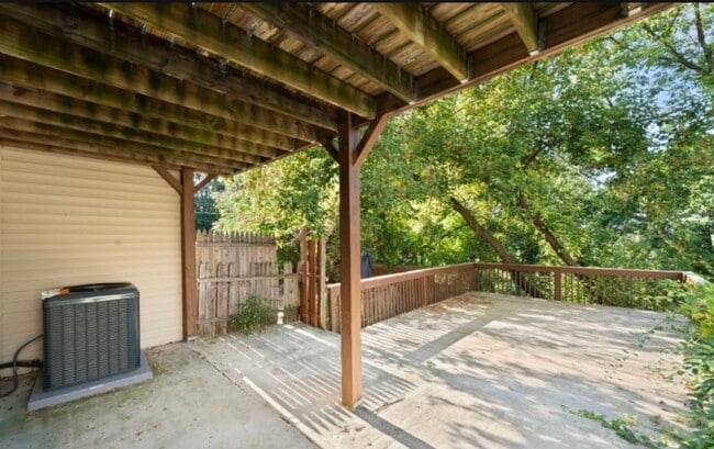 Building Photo - 218 Washington St