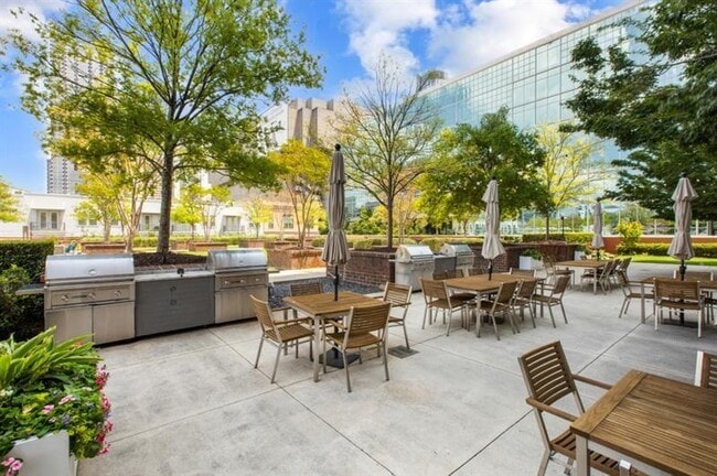 Building Photo - 285 Centennial Olympic Park Dr NW