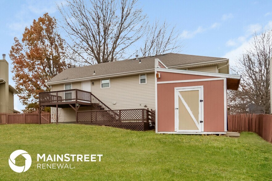 Building Photo - 7128 N Atkins Ave