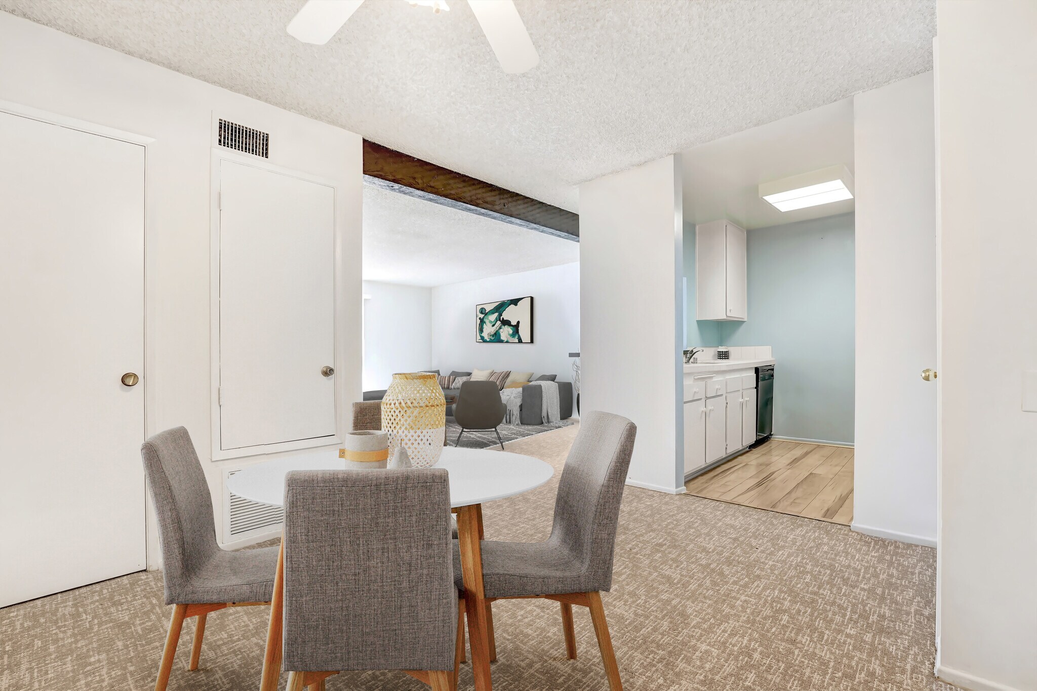 Building Photo - 5460 White Oak Ave