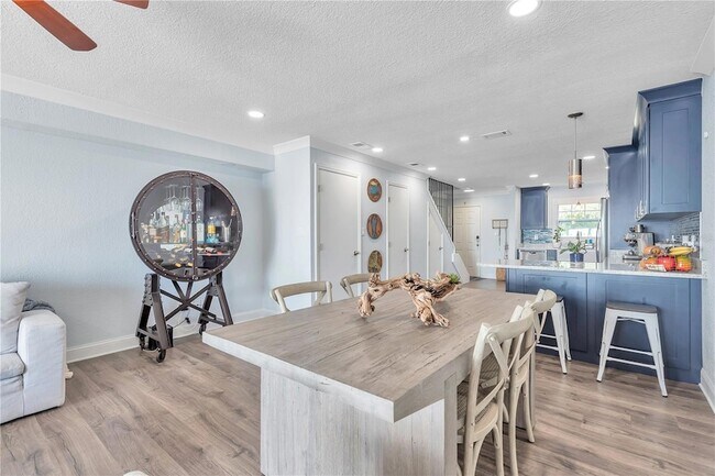 Building Photo - 5172 Coquina Key Dr SE