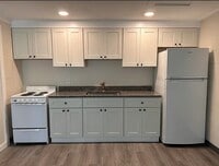 Building Photo - 2024 Riverdale St