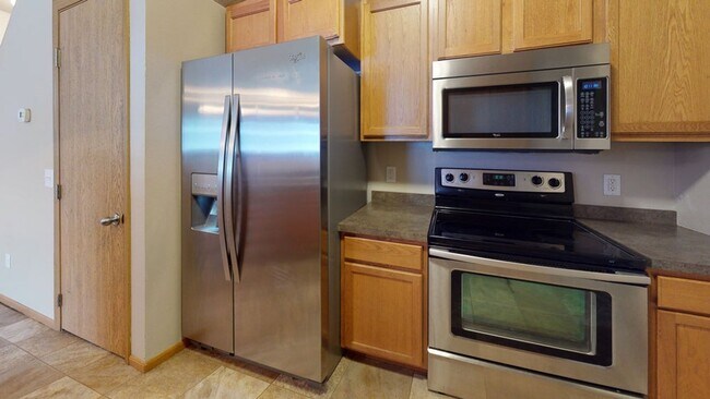 Building Photo - 1632 35th Ave SE