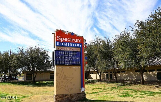 Building Photo - 2499 S Marble St