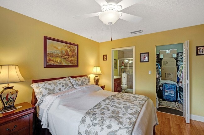 Building Photo - Beautiful 2BR/2BA WITH GARDEN VIEW in the Hear of Boca (55+ community)